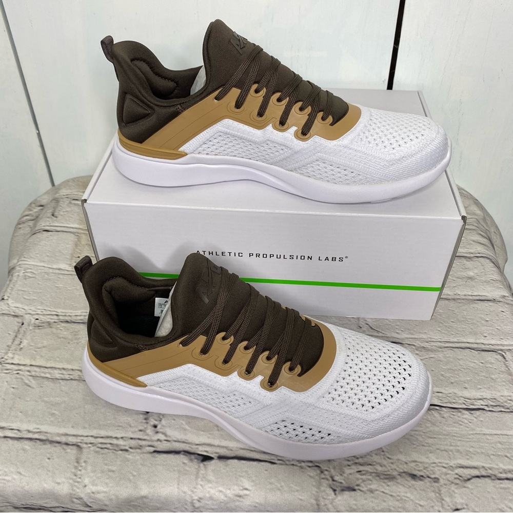 APL Techloom tracer women’s shoes size 7.5 NEW